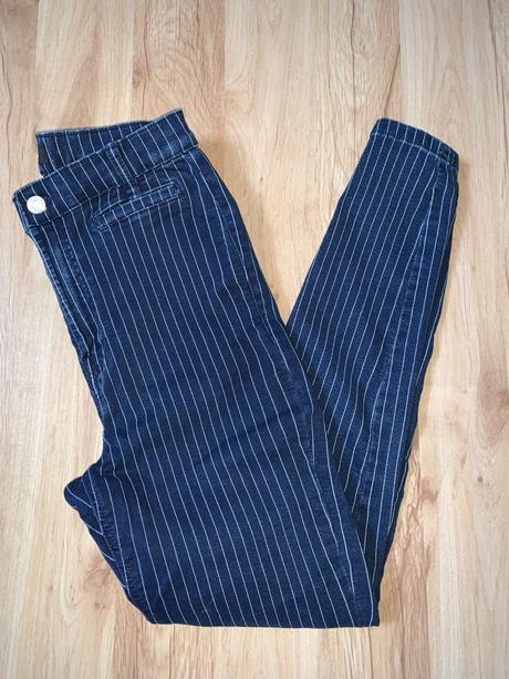 Pásikavé skinny vysoký pás, bershka,36