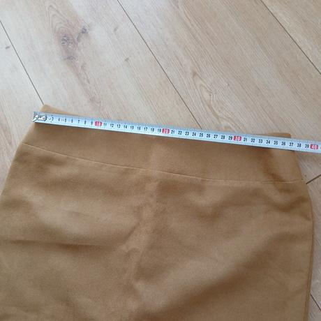 Pencil sukňa, 36