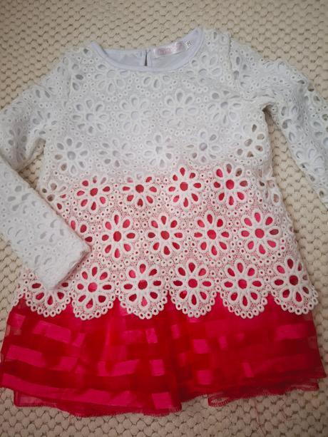 Krajkovana tunika, 128