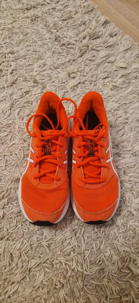 Bežecké tenisky, asics,33