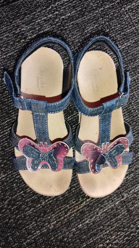Motylikové sandálky, cupcake,29