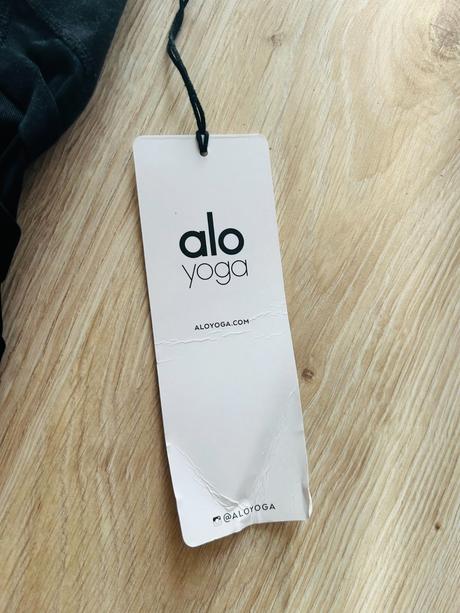 Krásne 7/8 legíny značky alo yoga, pc 104 eur, xs
