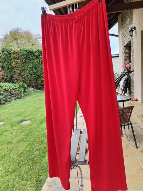 Dámske padave nohavice,