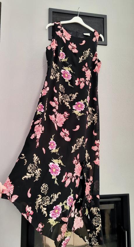 Asymetrické šaty, l