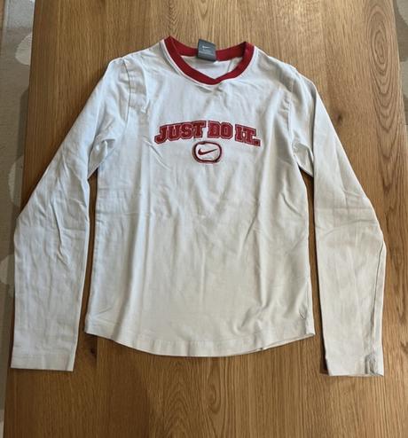 Suprava oblečenia velkost 134, 122–134