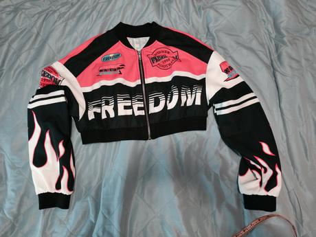 Tenká croptop mikina, s