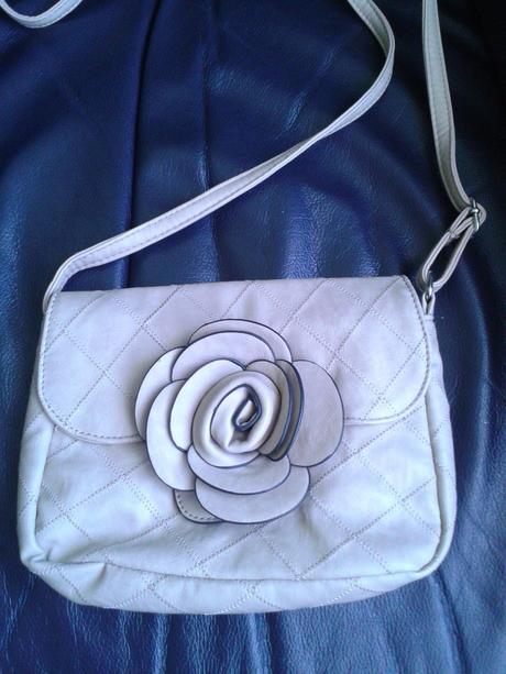 Ružičková kabelka, 