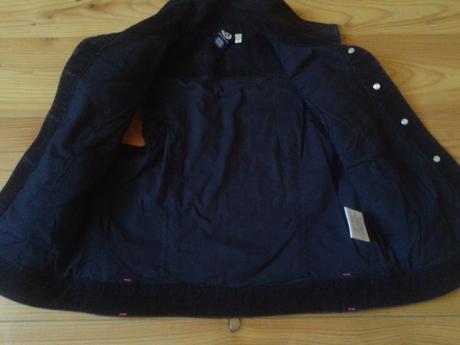 146 menžestrova vesta h&t - 5eur, 146