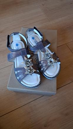 Sandalky, lasocki,31