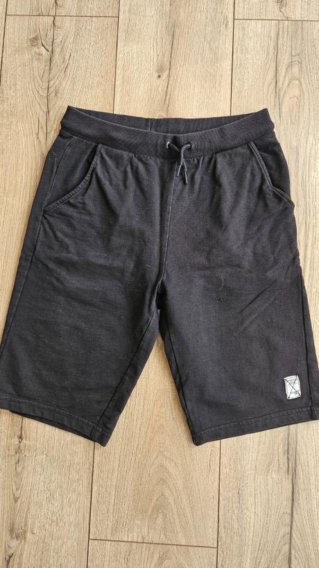 Teplákové kraťase, lindex,158