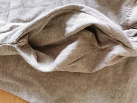 Športova suprava na tenis, l