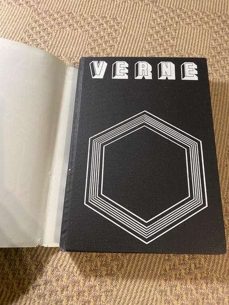 Stará krásna retro kniha verne 800 míľ po amazone,