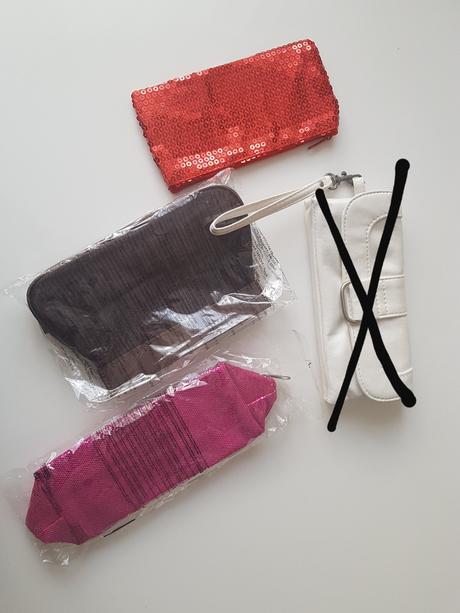 Peňaženky/taštičky,