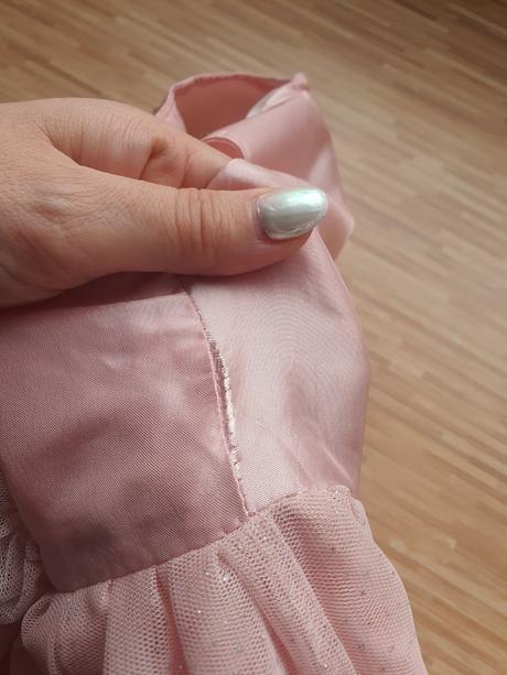 Saty pre princeznu 104, 