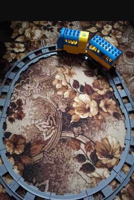 Duplo legoville osobny vlak 5608 + extra kolajnice, 