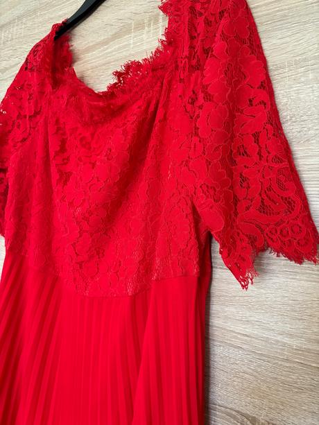 Spoločenské plisované šaty s čipkou, xxxl