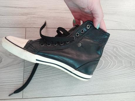 Oteplene tenisky, 32