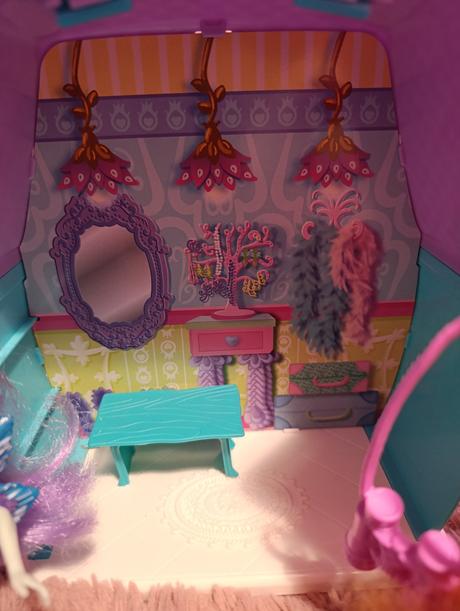 Enchantimals babiky, 