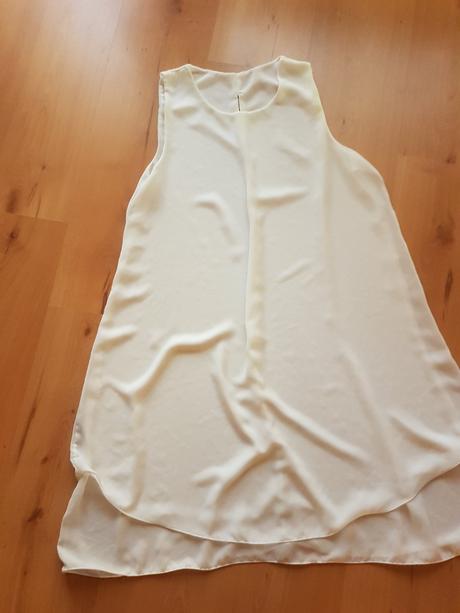 Krásne padavé šaty, l