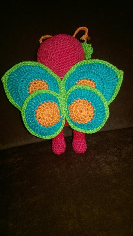 Háčkovaný motýľ, 