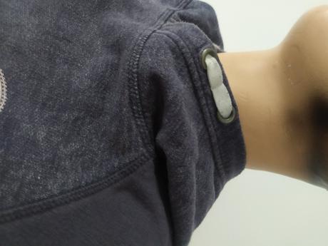 C153mikina. modra, s