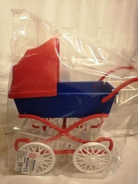 Retro kočiarik pre bábiky,