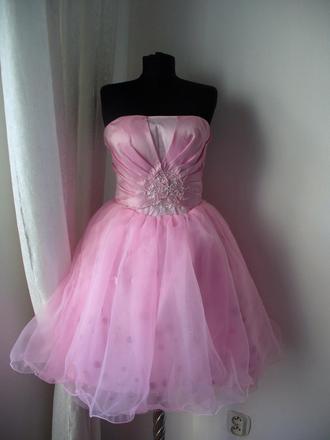 Princeznovske saty, m