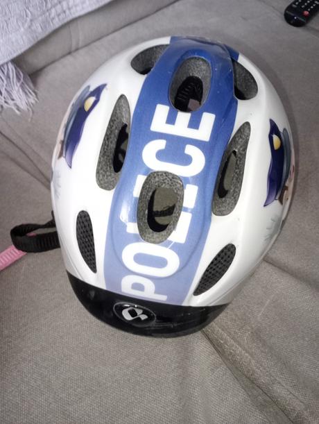 Prilba na bicykel, s