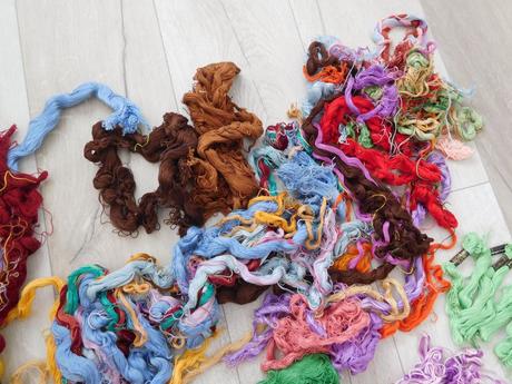 Nite farebné na ručné vyšívanie, 