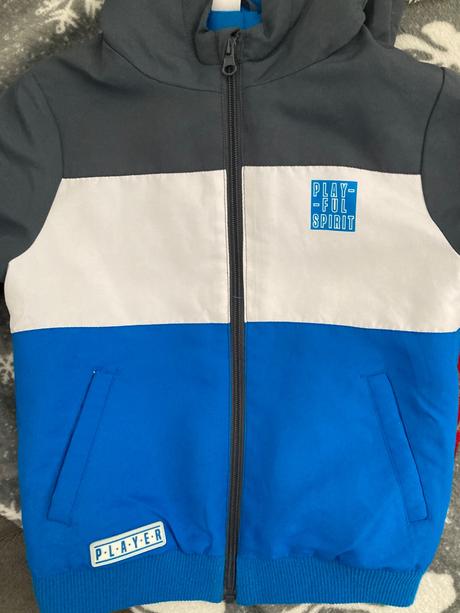 Krásna prechodná bundička, 122