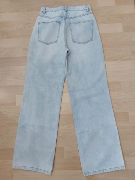 Džínsy, rifle, house,s