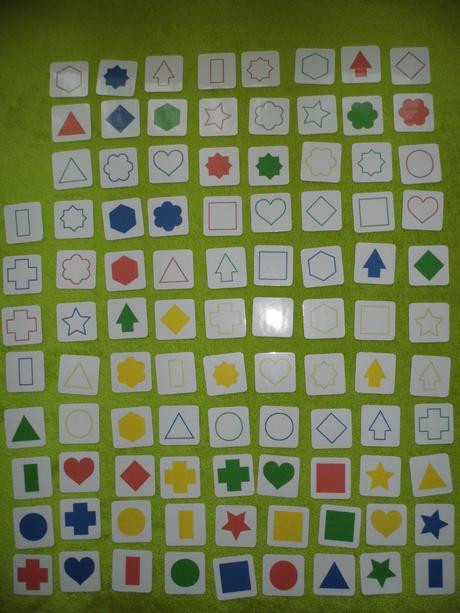 96 ks montessori kartičiek - farby a tvary,