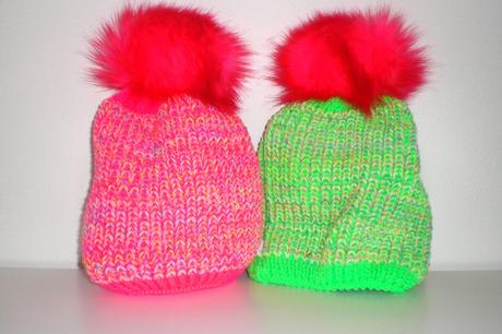 Čiapočka s brmbolcom, 50 - 158