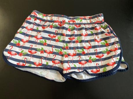 Dievčenské kratasy, 146