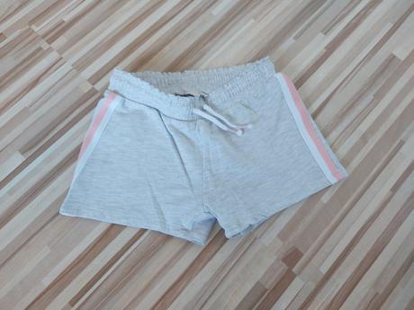 Kraťasy, h&m,122