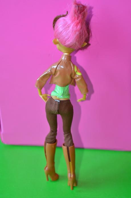 Monster high bábika gilda,