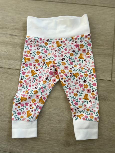 Rastúce legínky kvetované, pepco,62