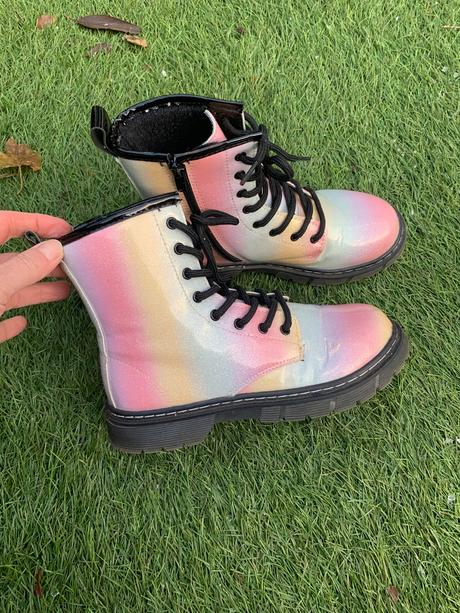 Zateplene duhove topanky, 34