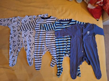 Pyzamka / overaly velkost 68, primark,68