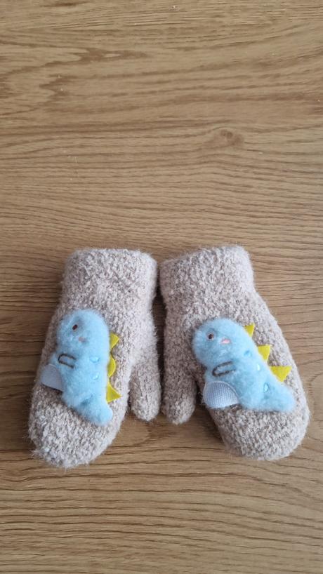 Rukavice veľ. 24 mes., 92