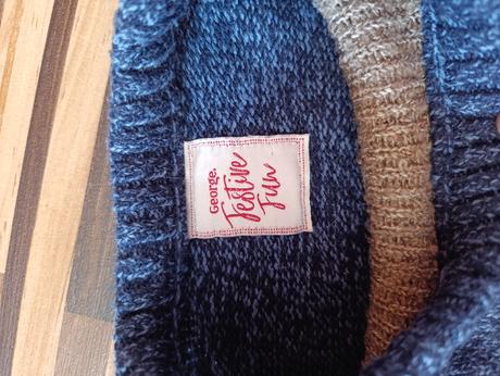 Vianocny pulover, george,140