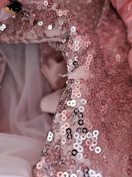 Luxusné tylové flitrované šaty, 104