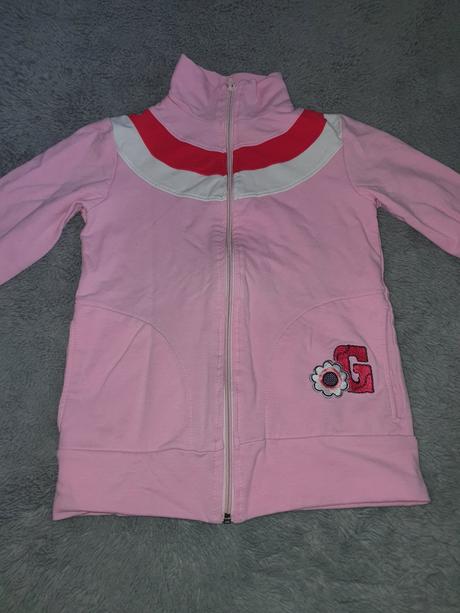 Kvalitná mikina 146, 146