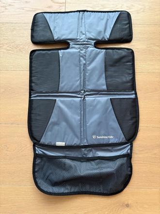 Podlozka pod autosedacku s organizerom, sunshine kids