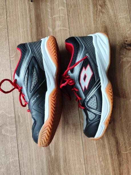 Halové tenisky, perfektný stav, lotto,36