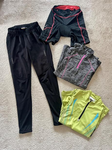 Balik sportove oblecenie, s