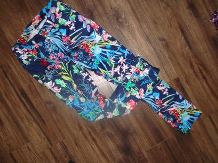 Kvetovane nohavice, s