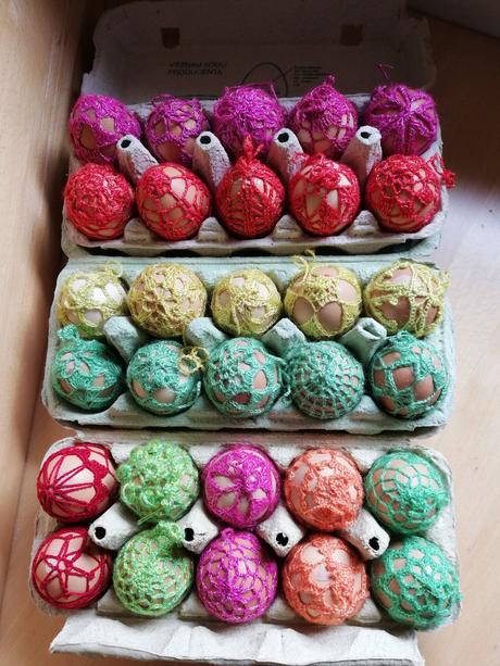 Háčkované veľkonočné vajíčka,