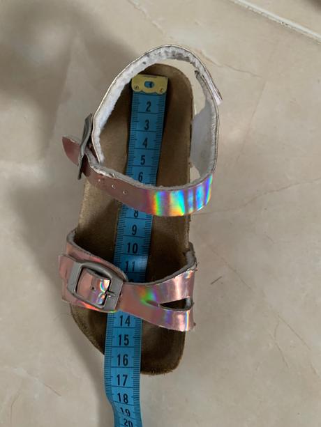 Sandálky, lupilu,25