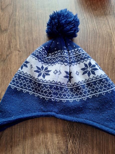 Čiapky a rukavice, 98